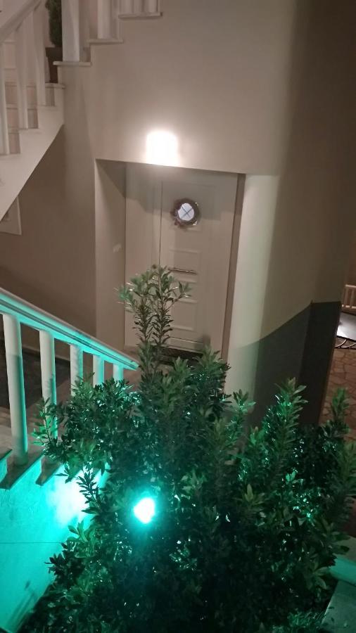 Iris Deluxe Suites 2 Kavala Bagian luar foto